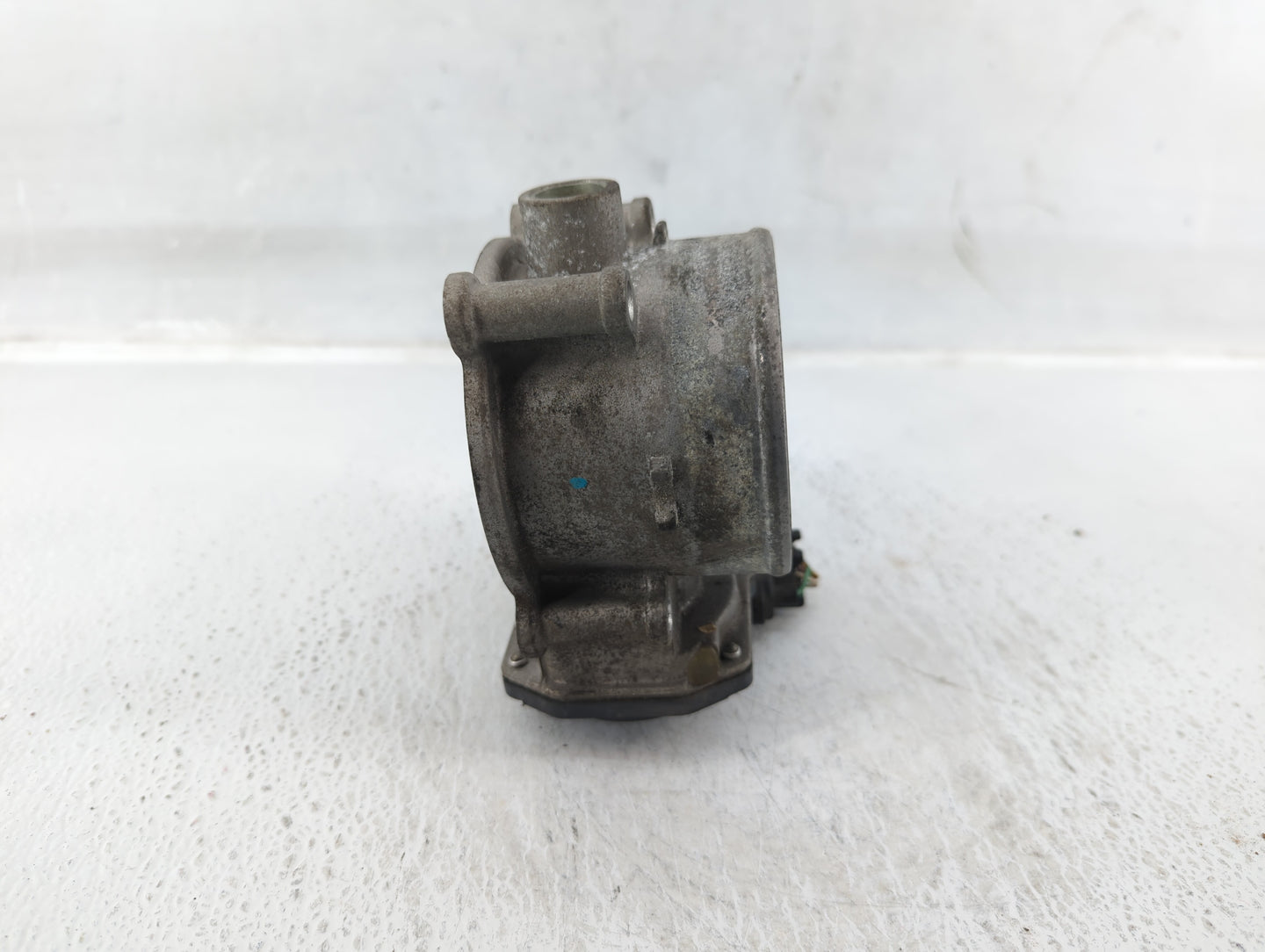 2014-2016 Kia Cadenza Throttle Body P/N:35100-3CAA0 Fits Fits 2012 2013 2014 2015 2016 2017 2018 OEM Used Auto Parts - Oemus