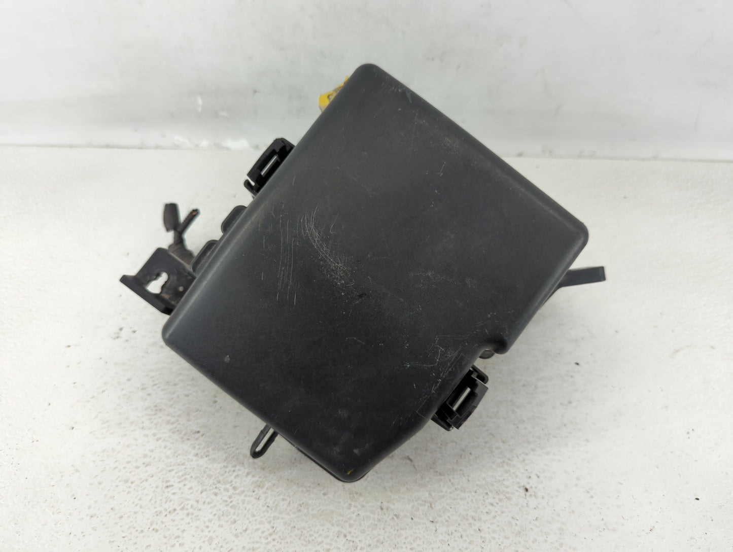 2014-2016 Kia Cadenza Fusebox Fuse Box Panel Relay Module P/N:91275-3R132 Fits Fits 2014 2015 2016 OEM Used Auto Parts - Oem