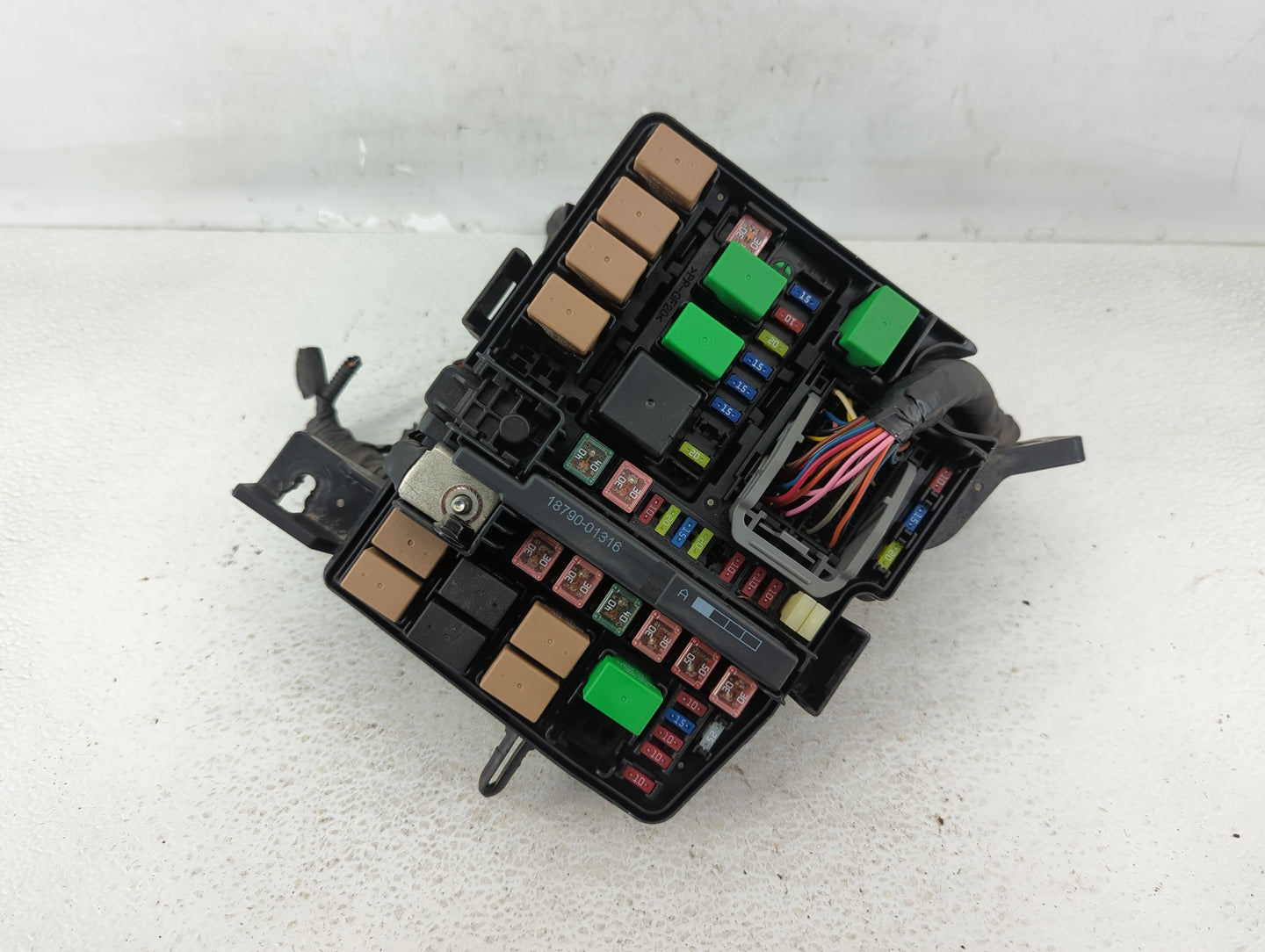 2014-2016 Kia Cadenza Fusebox Fuse Box Panel Relay Module P/N:91275-3R132 Fits Fits 2014 2015 2016 OEM Used Auto Parts - Oem