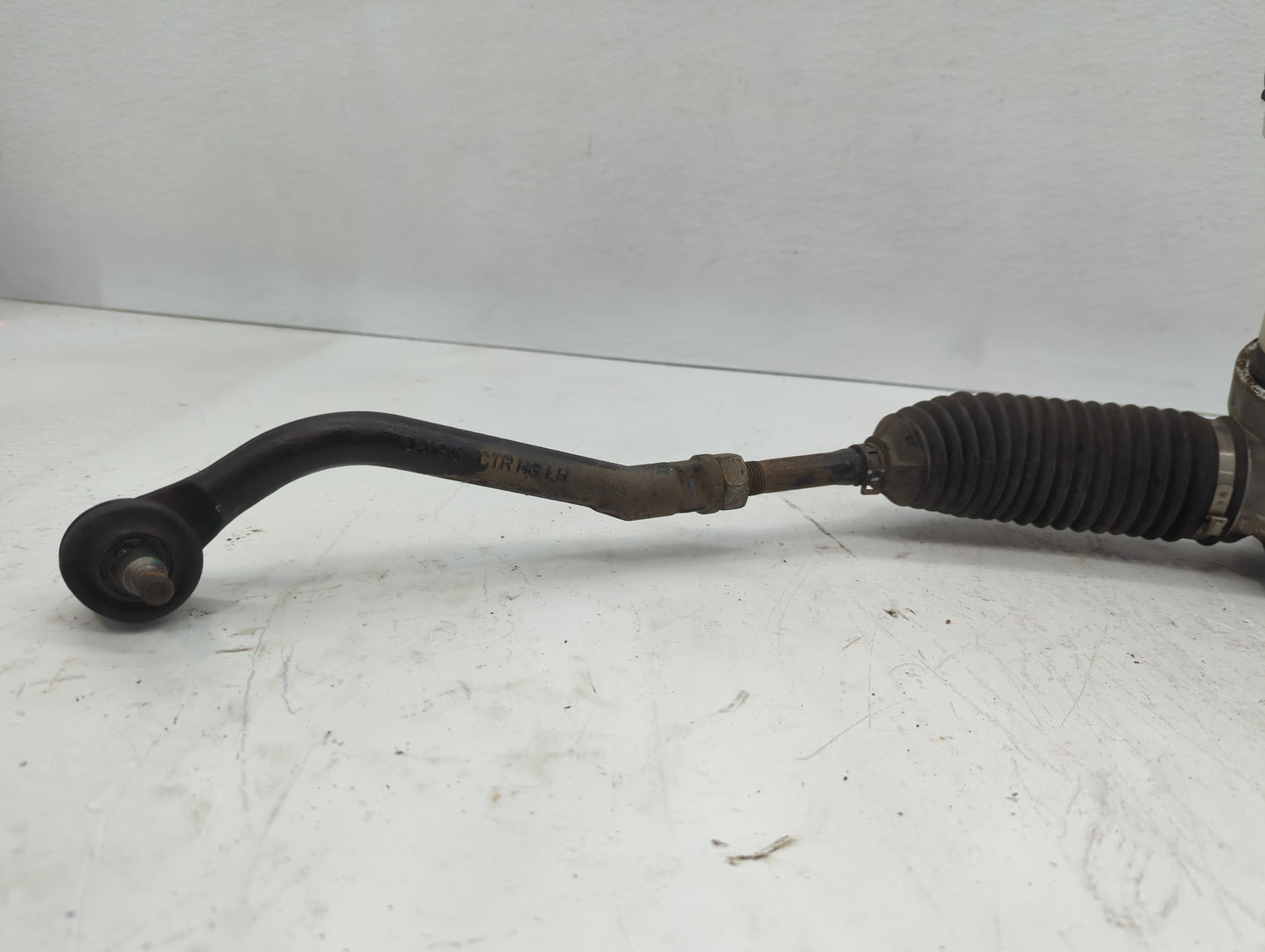 2015 Kia Cadenza Rack and Pinion Steering Gear P/N:565003V100 Fits OEM Used Auto Parts - Oemusedautoparts1.com