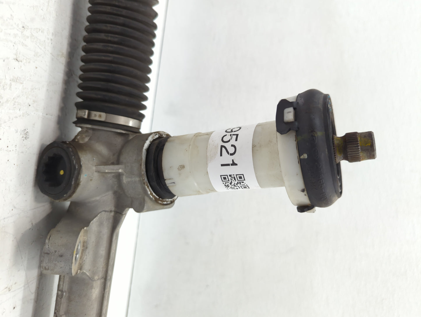 2015 Kia Cadenza Rack and Pinion Steering Gear P/N:565003V100 Fits OEM Used Auto Parts - Oemusedautoparts1.com