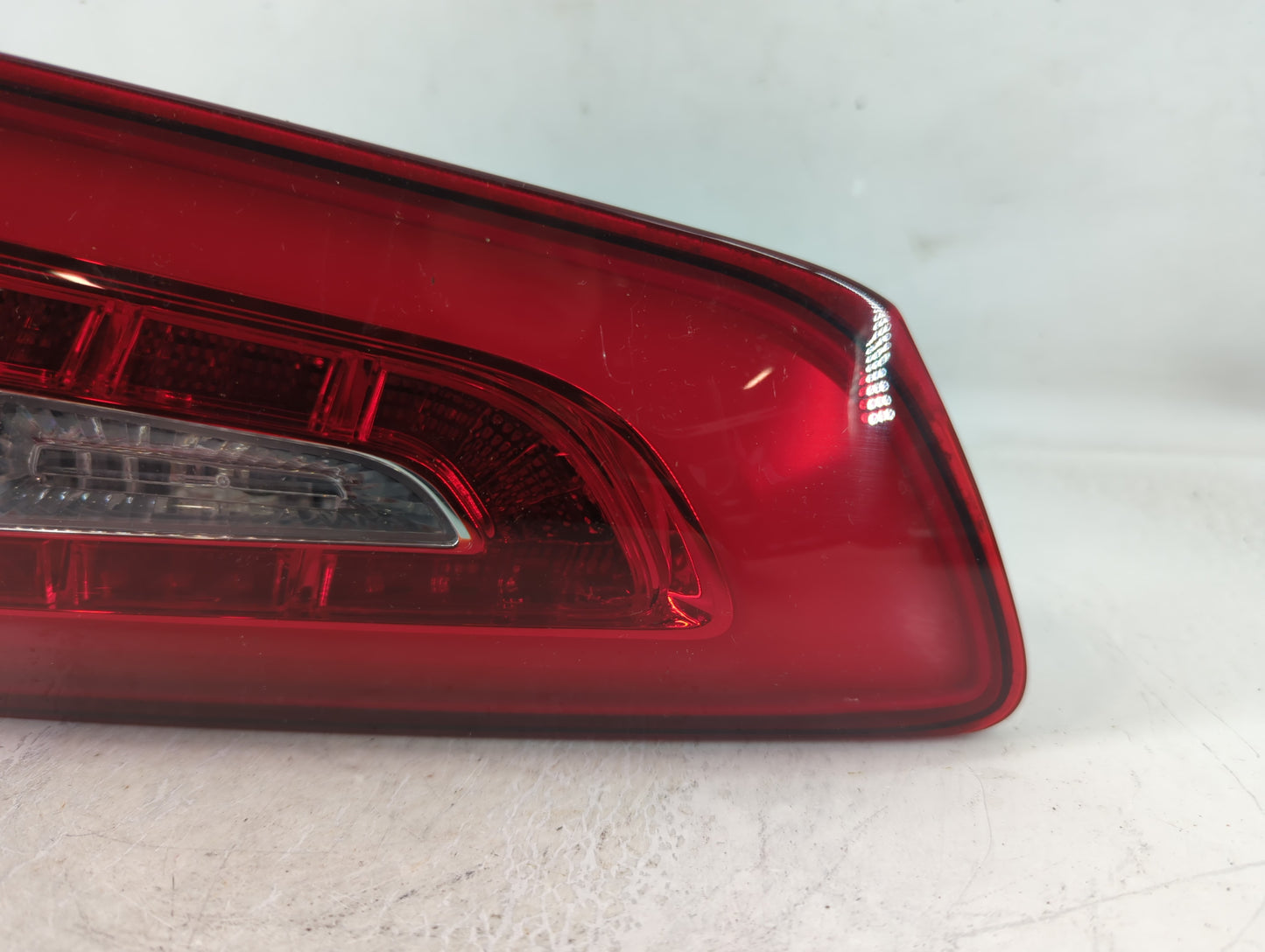 2014-2016 Kia Cadenza Tail Light Assembly Passenger Right OEM P/N:92406-3R5 Fits Fits 2014 2015 2016 OEM Used Auto Parts - O