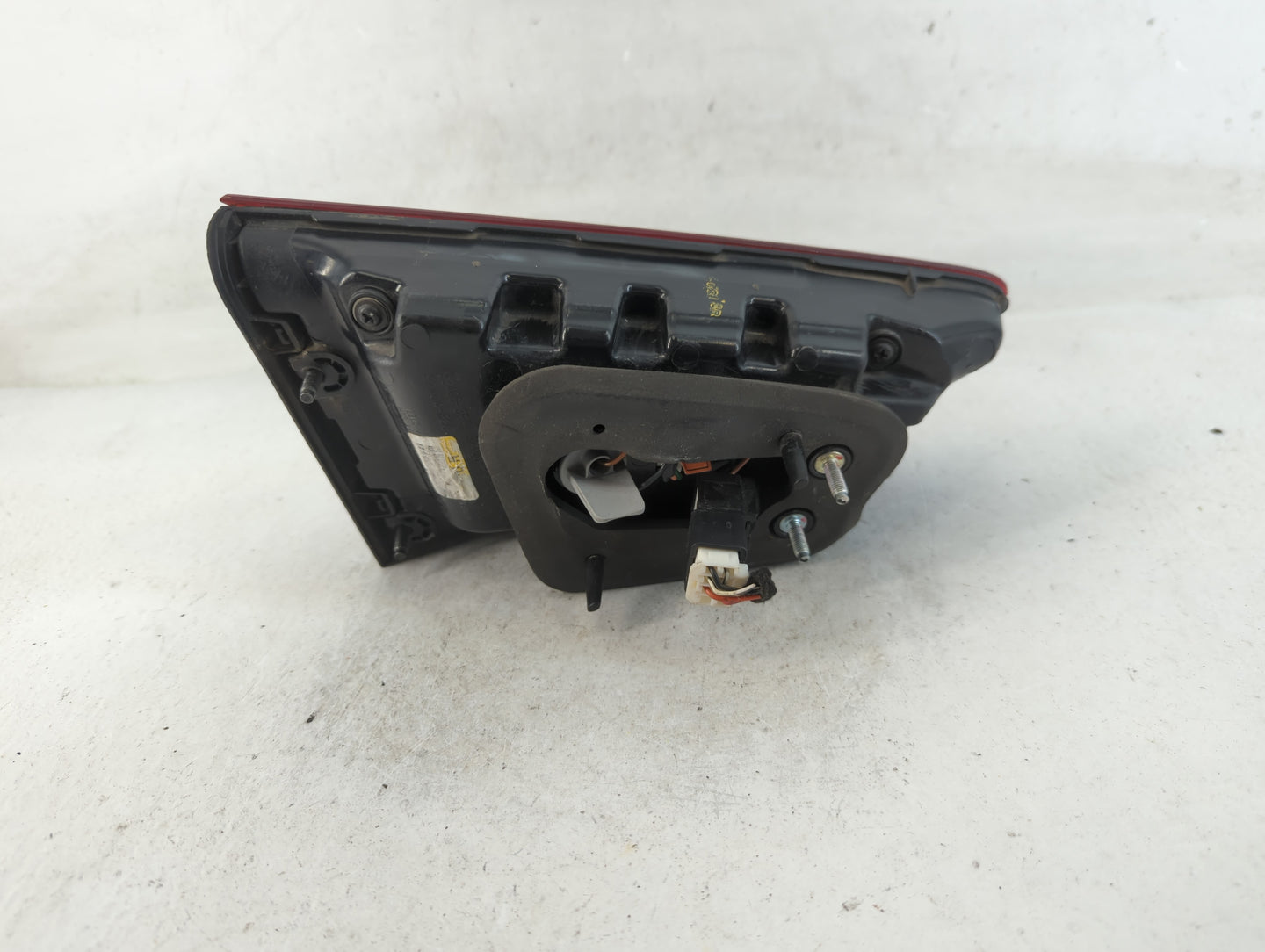 2014-2016 Kia Cadenza Tail Light Assembly Passenger Right OEM P/N:92406-3R5 Fits Fits 2014 2015 2016 OEM Used Auto Parts - O