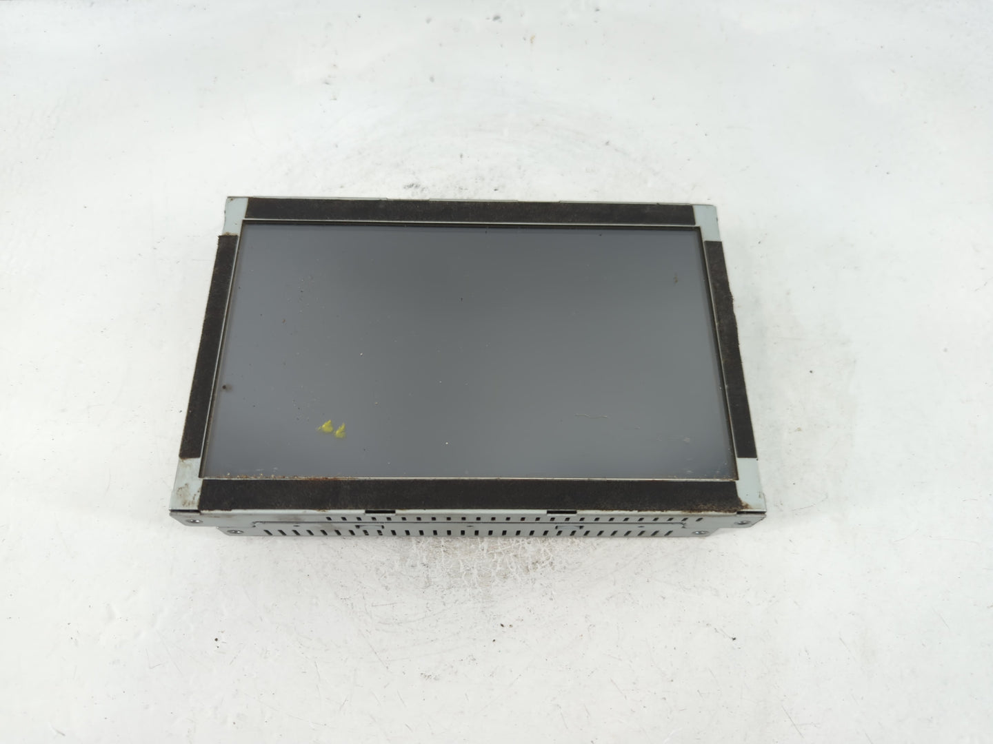 2014-2016 Kia Cadenza Information Display Screen - Oemusedautoparts1.com