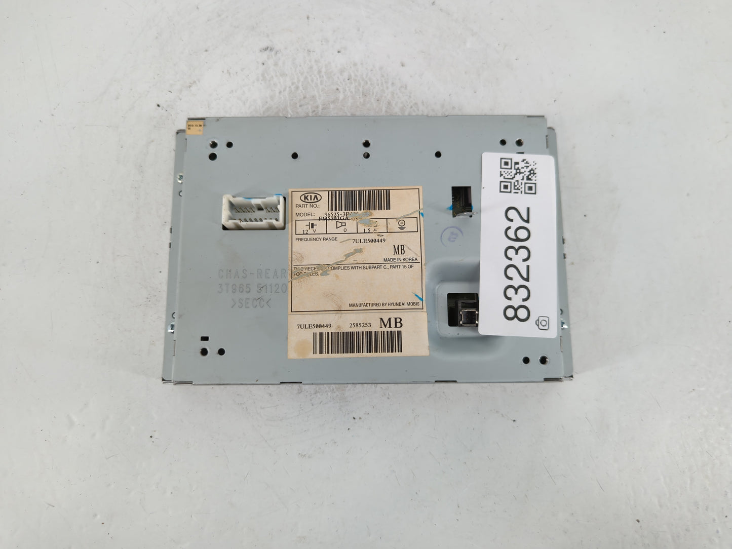 2014-2016 Kia Cadenza Information Display Screen - Oemusedautoparts1.com