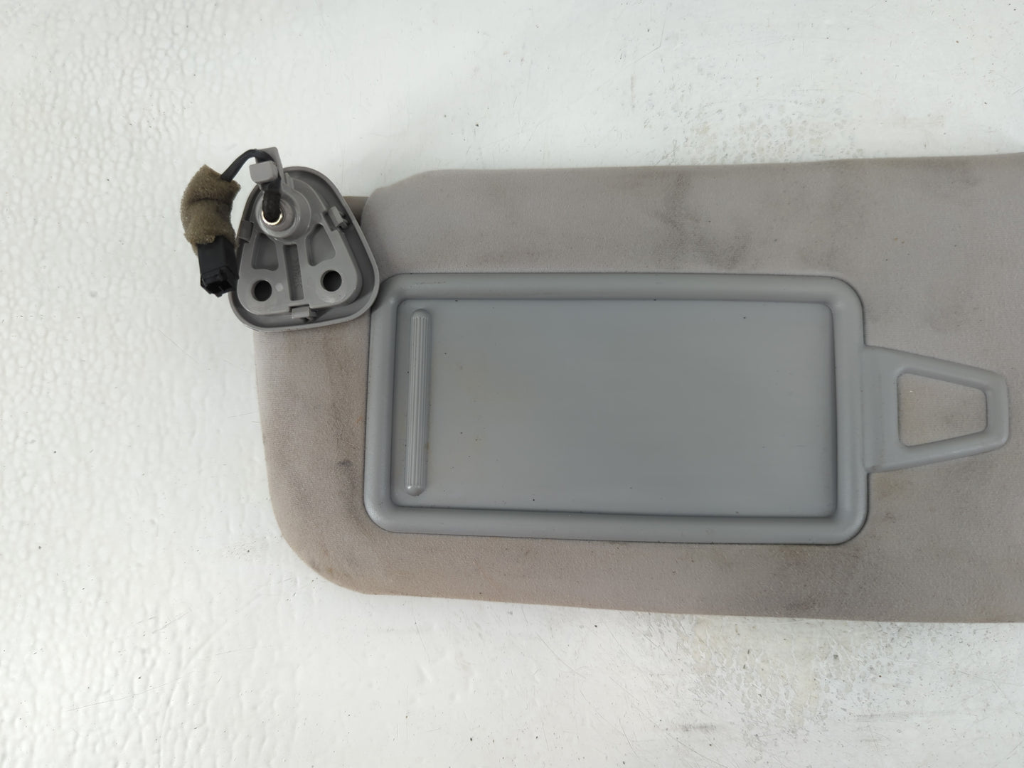 2014-2016 Kia Cadenza Sun Visor Shade Replacement Driver Left Mirror Fits Fits 2014 2015 2016 OEM Used Auto Parts - Oemuseda