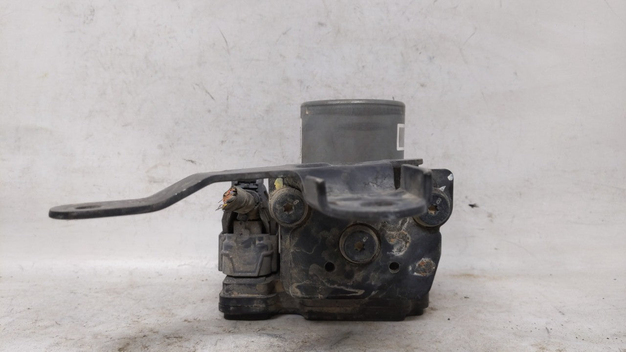 2014-2016 Kia Forte ABS Pump Control Module Replacement P/N:58900-A7206 A7589-30500 Fits Fits 2014 2015 2016 OEM Used Auto P