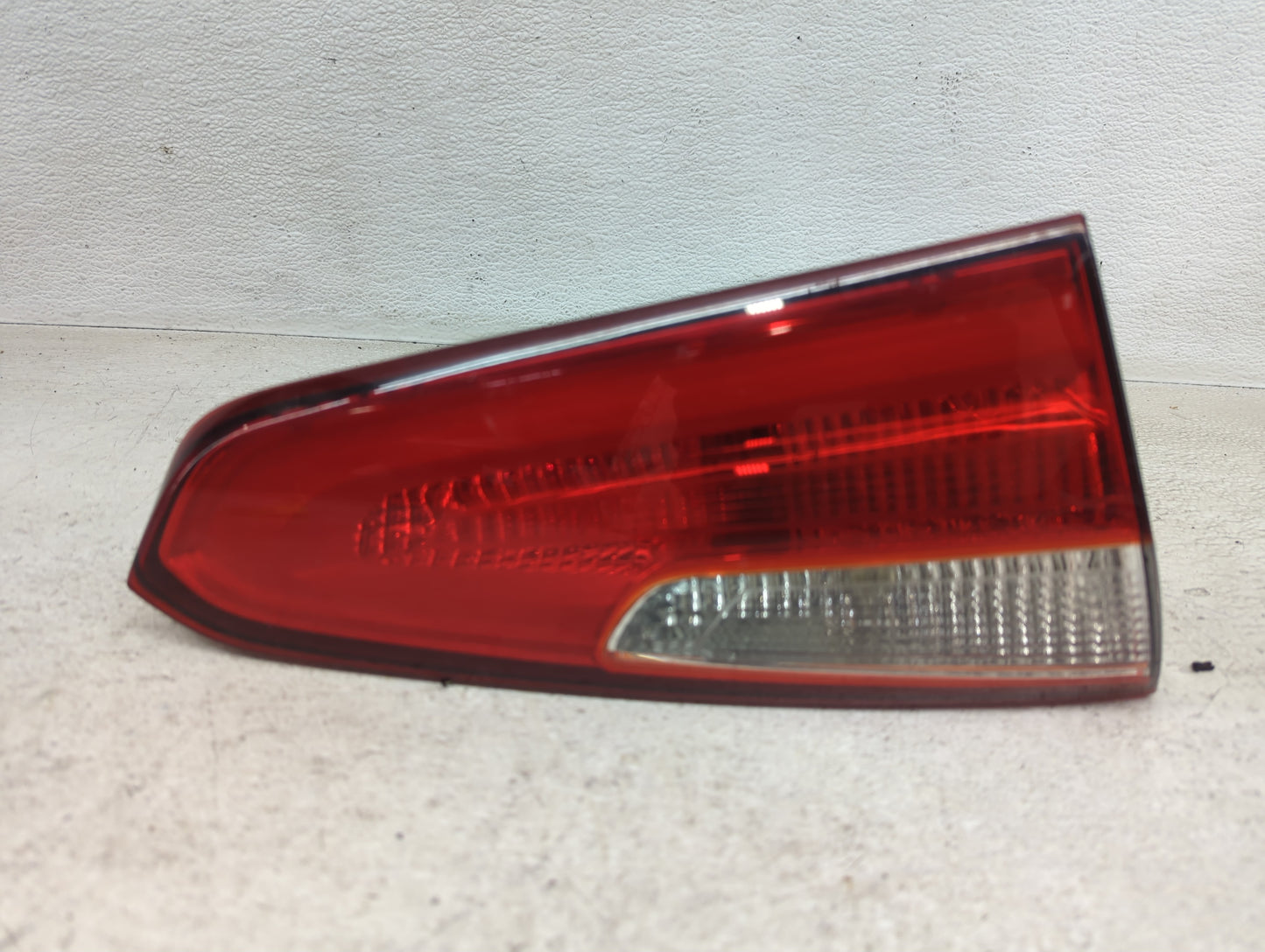 2014-2016 Kia Forte Driver Left Side Deck Lid Mounted Tail Light - Oemusedautoparts1.com