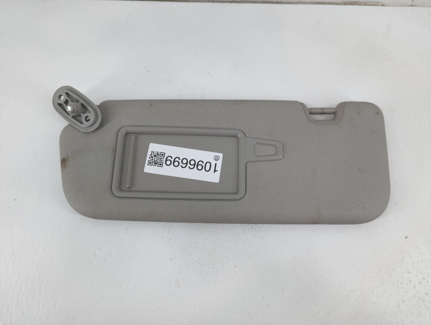 2014-2016 Kia Forte Sun Visor Shade Replacement Driver Left Mirror Fits Fits 2014 2015 2016 OEM Used Auto Parts - Oemusedaut