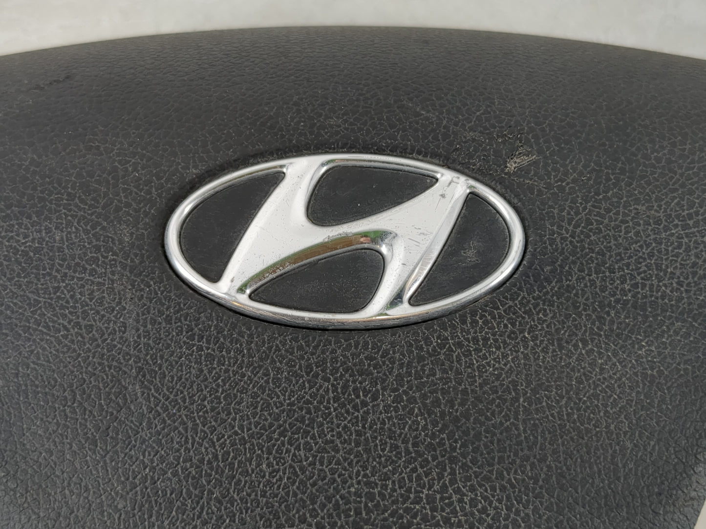 2014-2016 Kia Forte Air Bag Driver Left Steering Wheel Mounted P/N:3Y569-00010RY Fits Fits 2014 2015 2016 OEM Used Auto Part