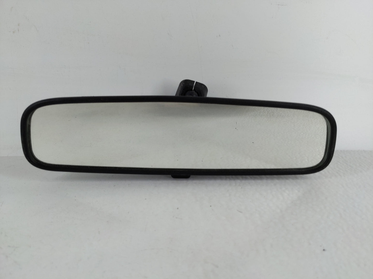 2010-2019 Kia Forte Interior Rear View Mirror Replacement OEM P/N:E4012143 Fits OEM Used Auto Parts - Oemusedautoparts1.com