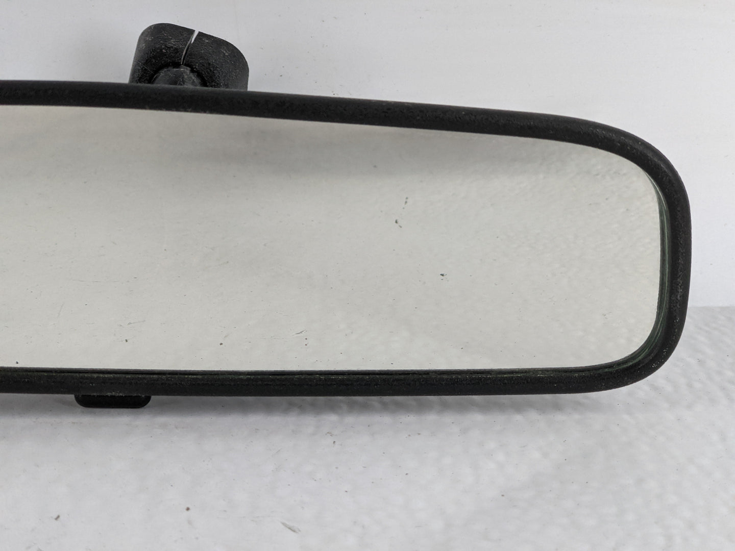 2010-2019 Kia Forte Interior Rear View Mirror Replacement OEM P/N:E4012143 Fits OEM Used Auto Parts - Oemusedautoparts1.com