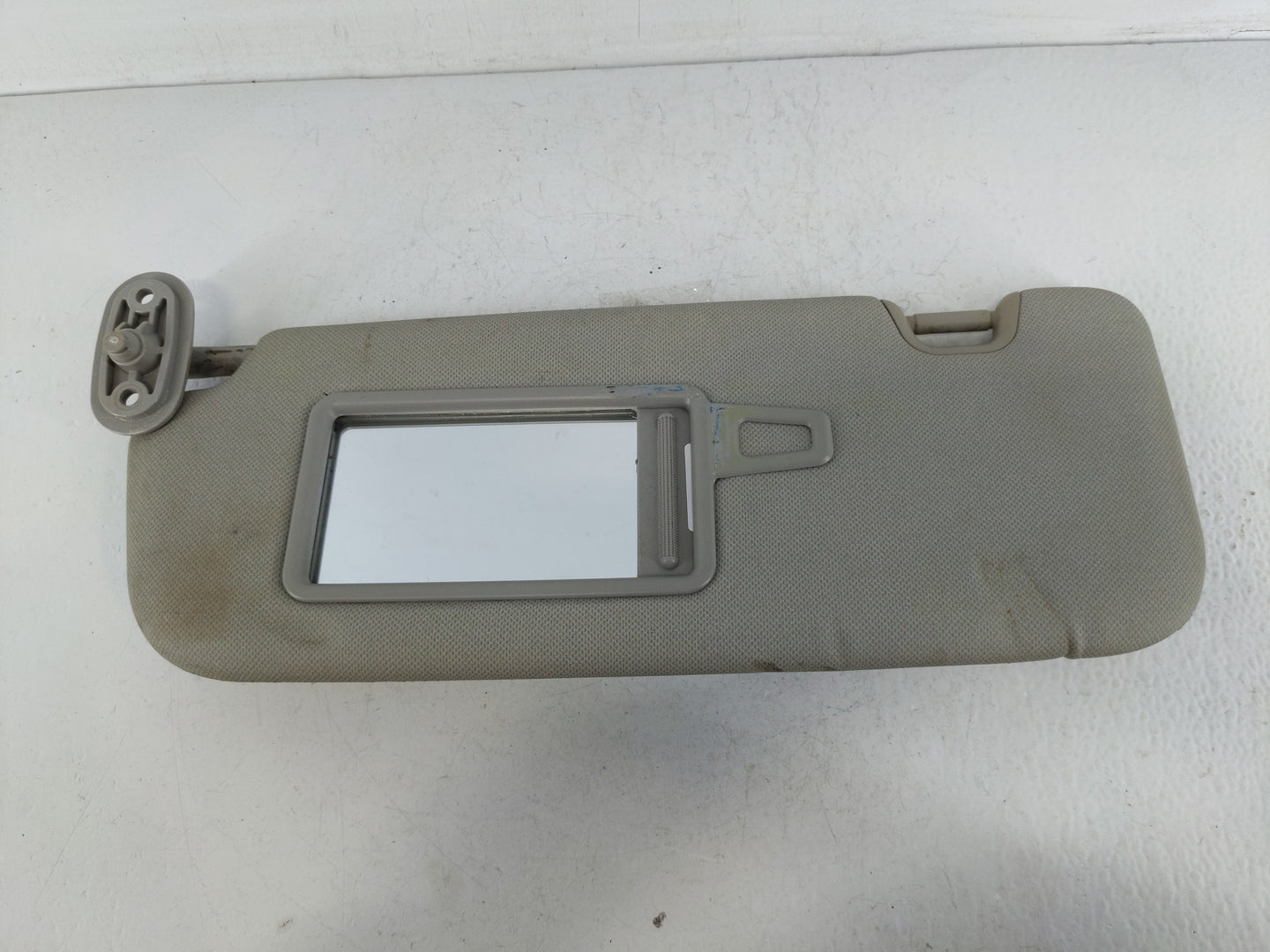 2014-2016 Kia Forte Sun Visor Shade Replacement Driver Left Mirror Fits Fits 2014 2015 2016 OEM Used Auto Parts - Oemusedaut