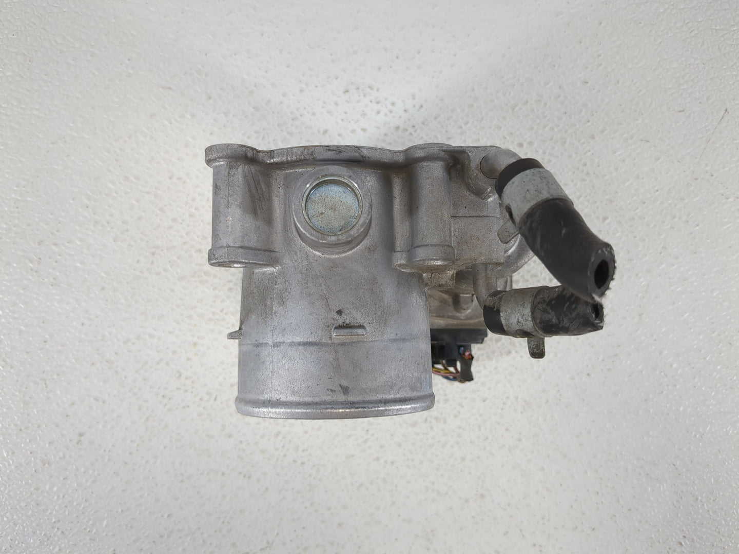 2014-2016 Kia Forte Throttle Body P/N:35100-2L400 35100-2E400 Fits Fits 2012 2013 2014 2015 2016 2018 2019 2020 2021 OEM Use