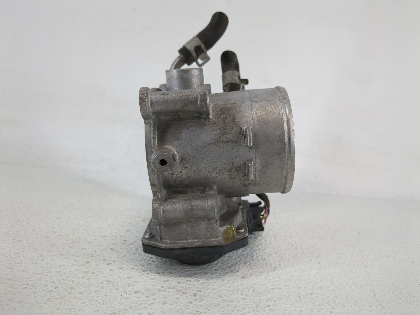 2014-2016 Kia Forte Throttle Body P/N:35100-2L400 35100-2E400 Fits Fits 2012 2013 2014 2015 2016 2018 2019 2020 2021 OEM Use