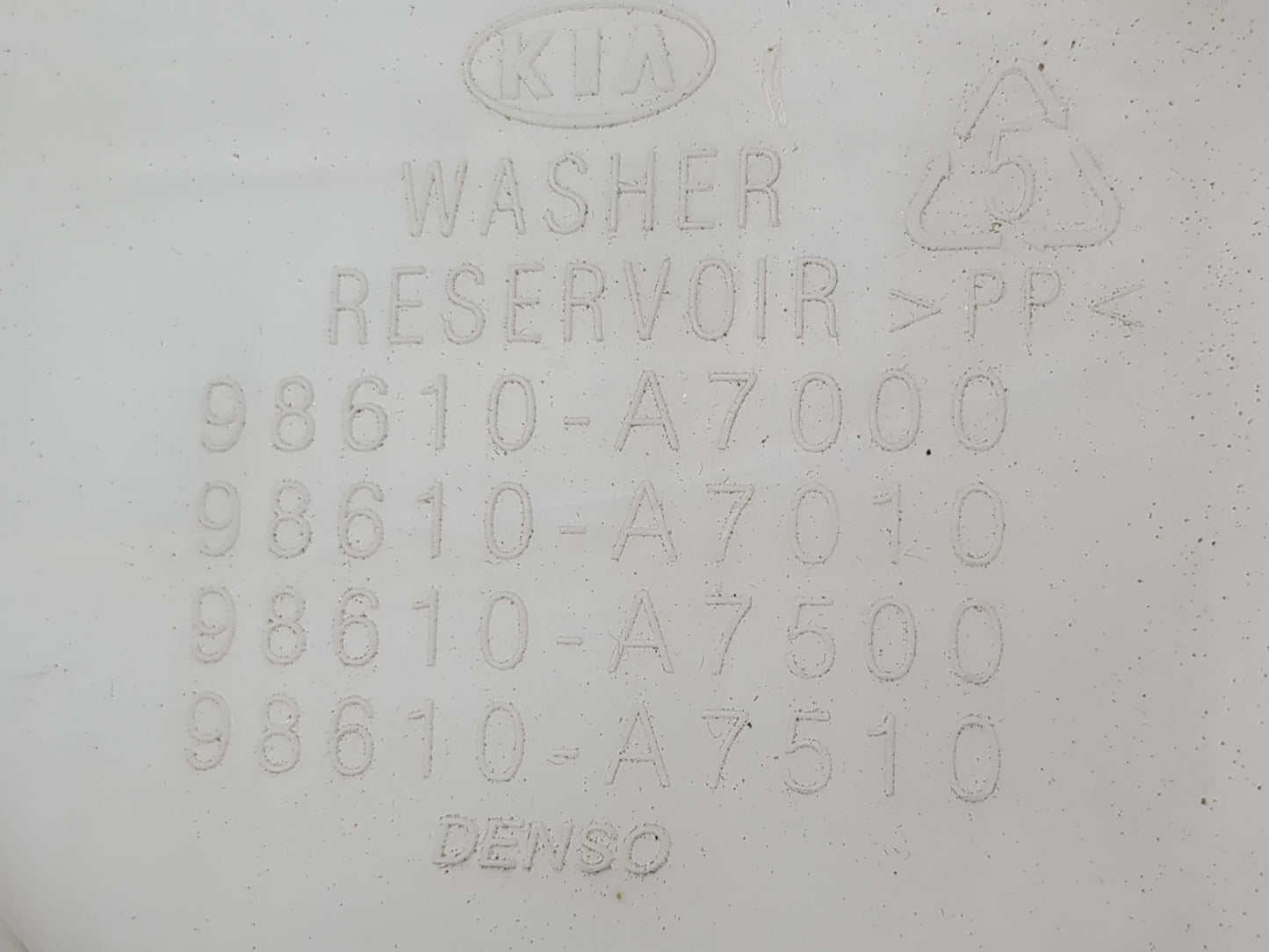 2014-2016 Kia Forte Windshield Washer Fluid Reservoir Bottle Oem - Oemusedautoparts1.com