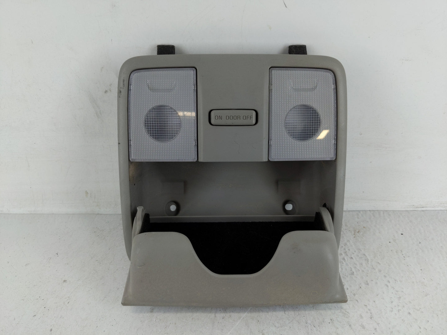 2014-2018 Kia Forte Overhead Roof Console 1168367 - Oemusedautoparts1.com