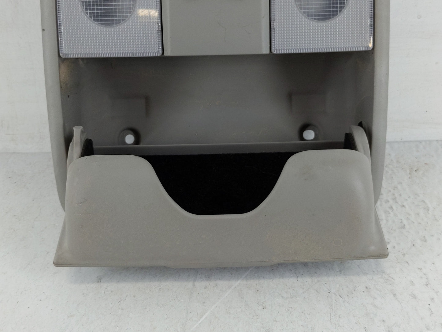 2014-2018 Kia Forte Overhead Roof Console 1168367 - Oemusedautoparts1.com