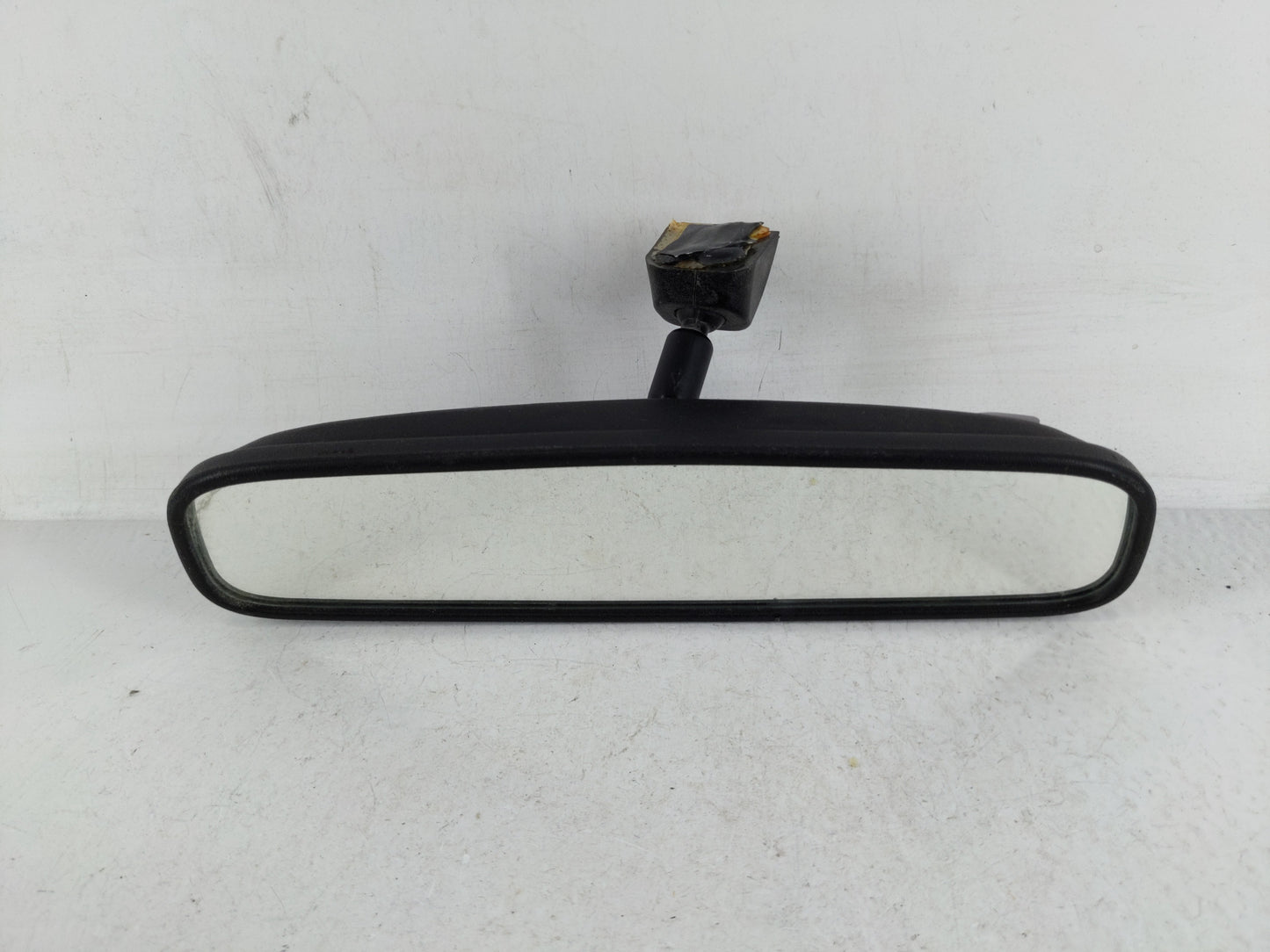 2010-2019 Kia Forte Interior Rear View Mirror Replacement OEM P/N:E4012143 Fits OEM Used Auto Parts - Oemusedautoparts1.com