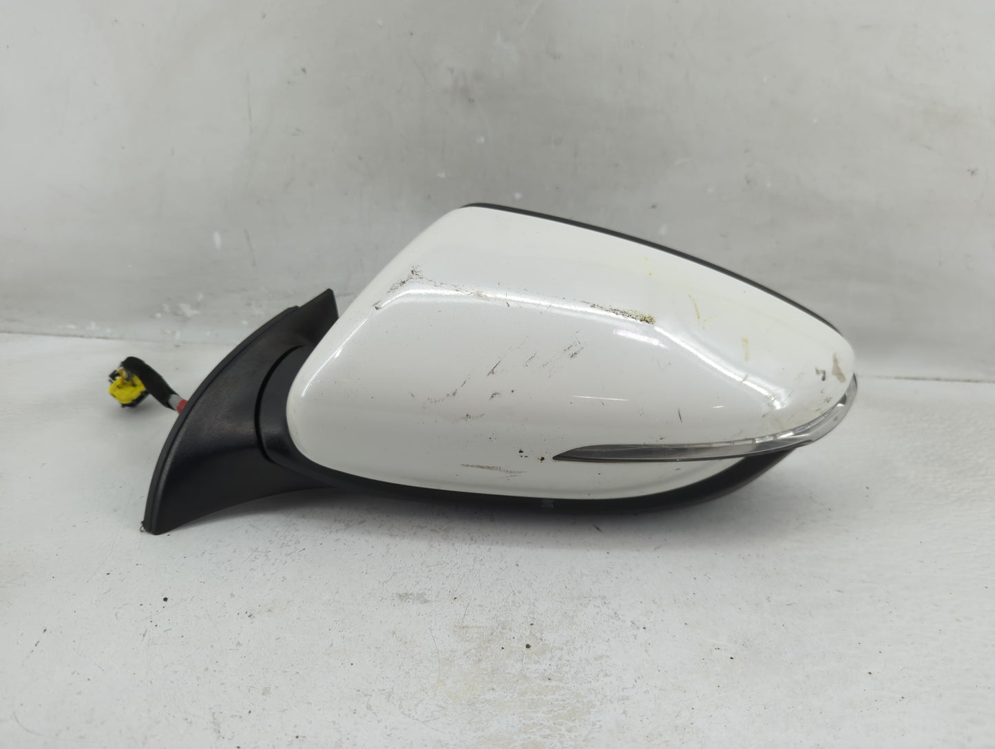 2014-2016 Kia Forte Driver Side View Mirror - Left Door Mirror OEM Used - Oemusedautoparts1.com