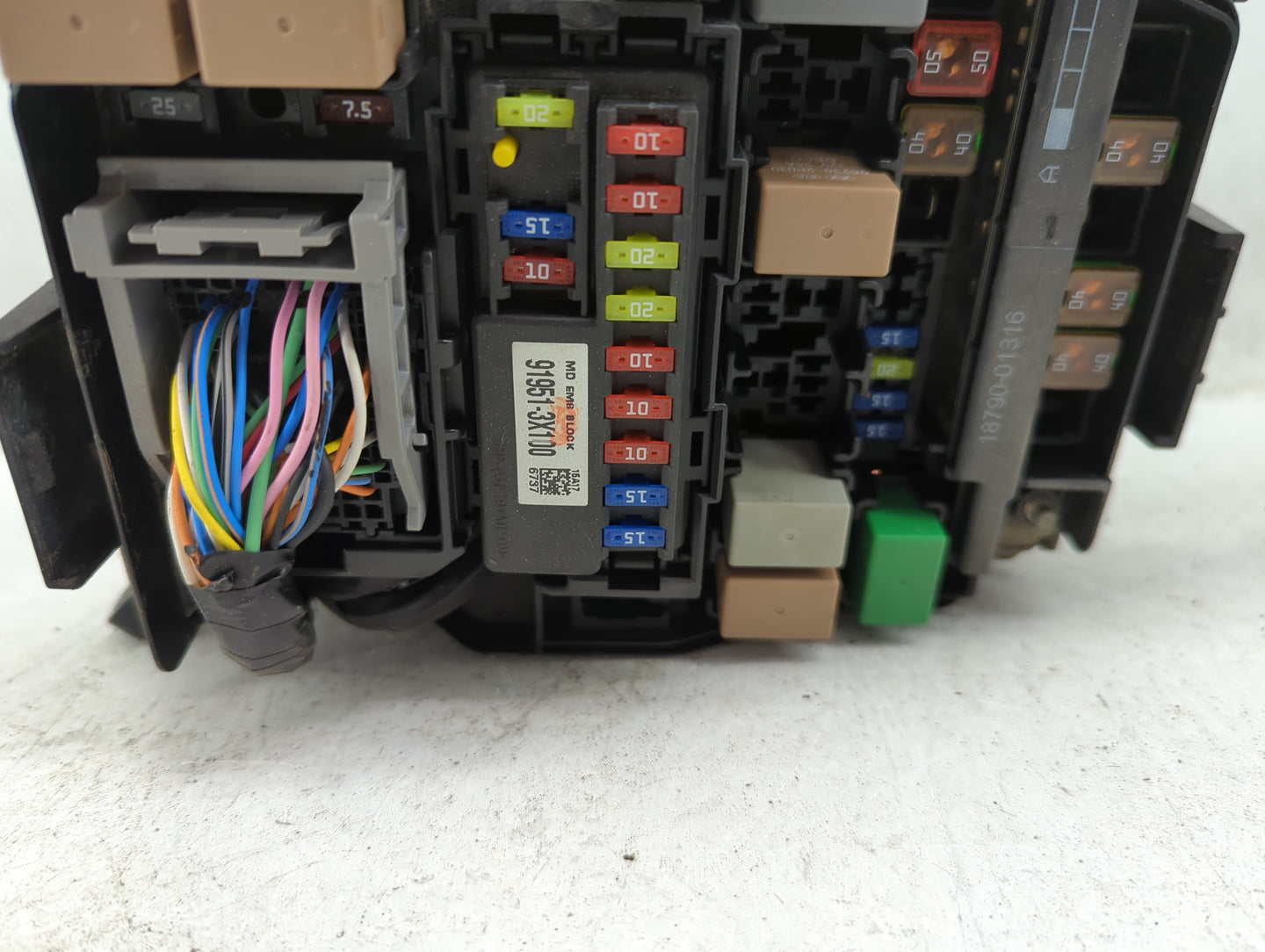 2014-2016 Kia Forte Fusebox Fuse Box Panel Relay Module P/N:91951-3X100 Fits Fits 2014 2015 2016 OEM Used Auto Parts - Oemus