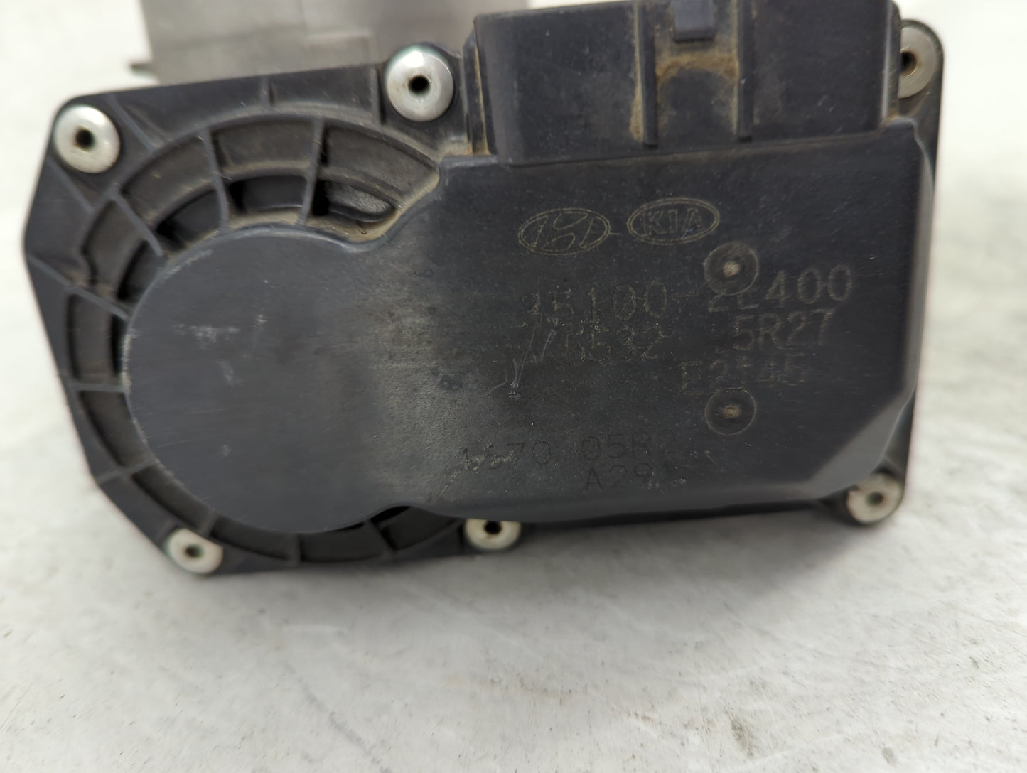 2014-2016 Kia Forte Throttle Body P/N:35100-2E400 Fits Fits 2012 2013 2014 2015 2016 2018 2019 2020 2021 OEM Used Auto Parts