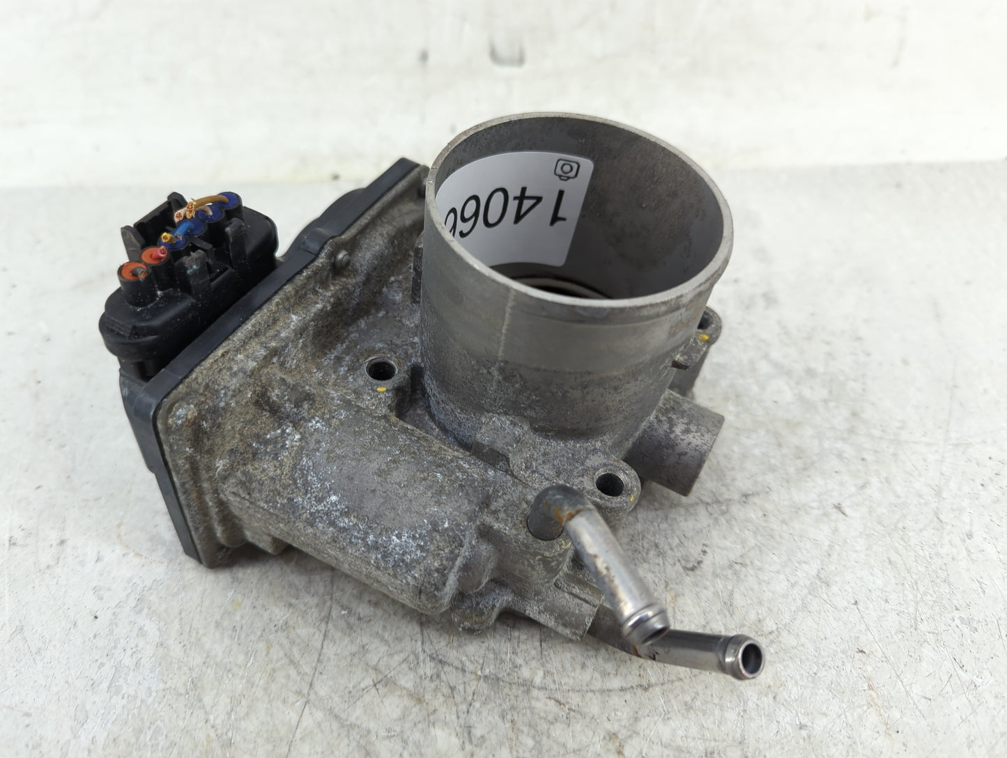 2014-2016 Kia Forte Throttle Body P/N:35100-2E400 Fits Fits 2012 2013 2014 2015 2016 2018 2019 2020 2021 OEM Used Auto Parts