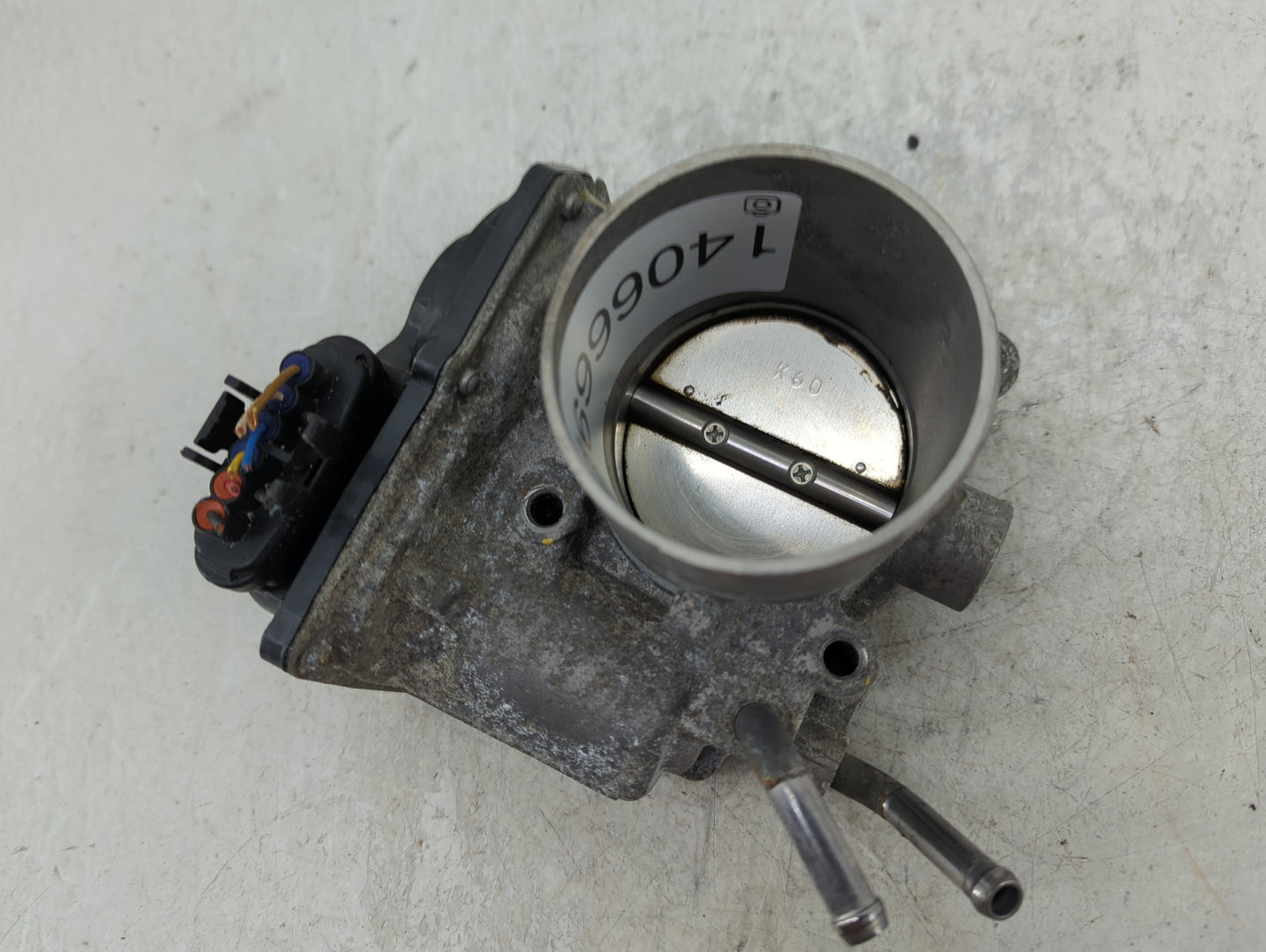 2014-2016 Kia Forte Throttle Body P/N:35100-2E400 Fits Fits 2012 2013 2014 2015 2016 2018 2019 2020 2021 OEM Used Auto Parts