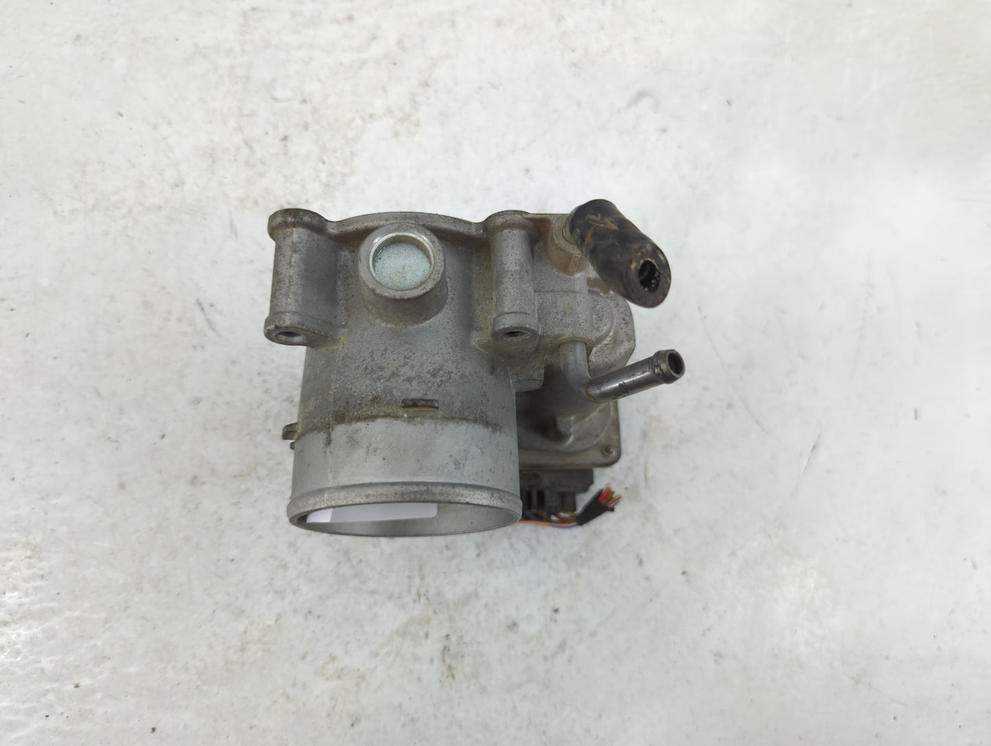 2014-2016 Kia Forte Throttle Body P/N:35100-2E400 Fits Fits 2012 2013 2014 2015 2016 2018 2019 2020 2021 OEM Used Auto Parts