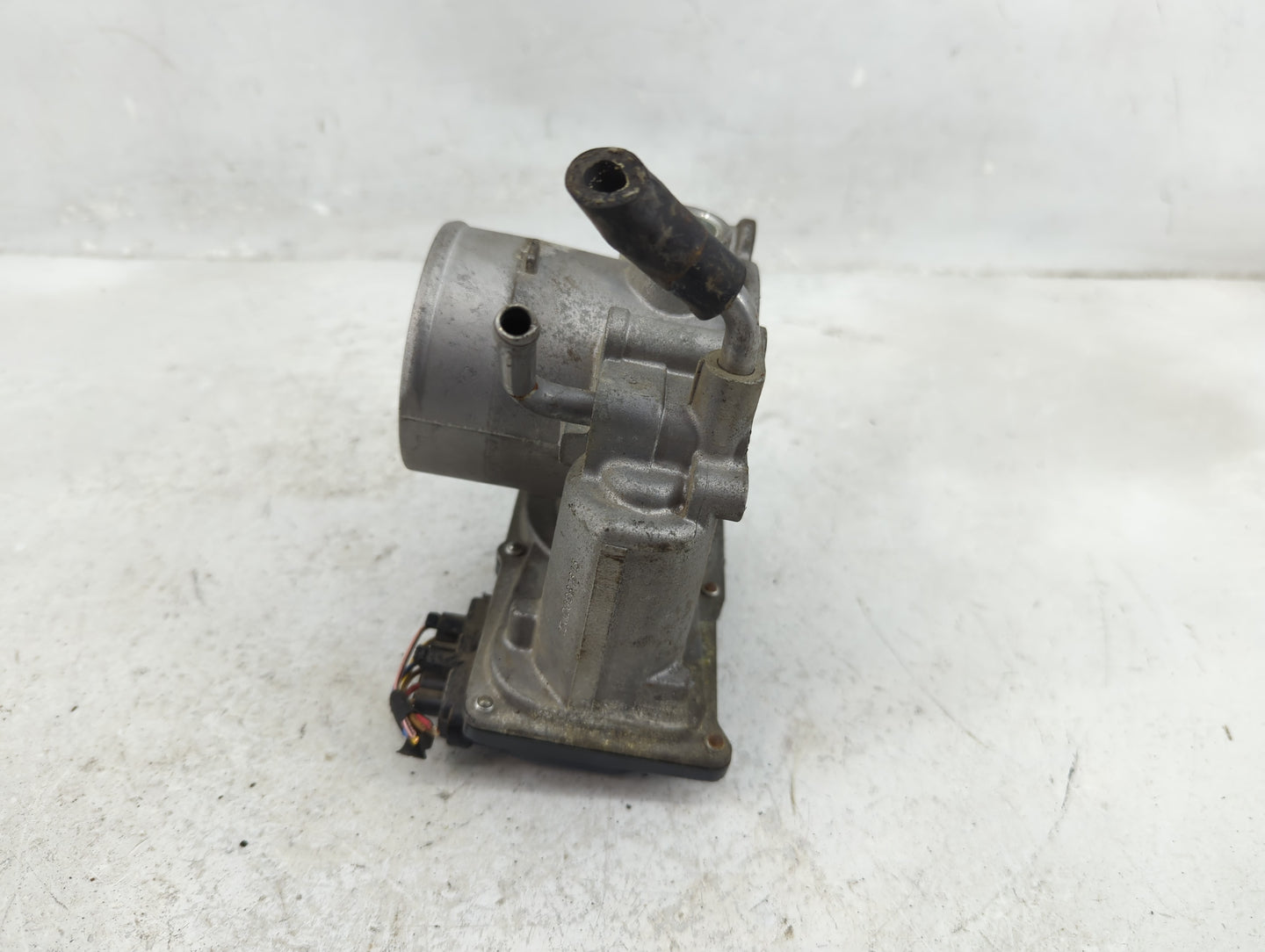 2014-2016 Kia Forte Throttle Body P/N:35100-2E400 Fits Fits 2012 2013 2014 2015 2016 2018 2019 2020 2021 OEM Used Auto Parts