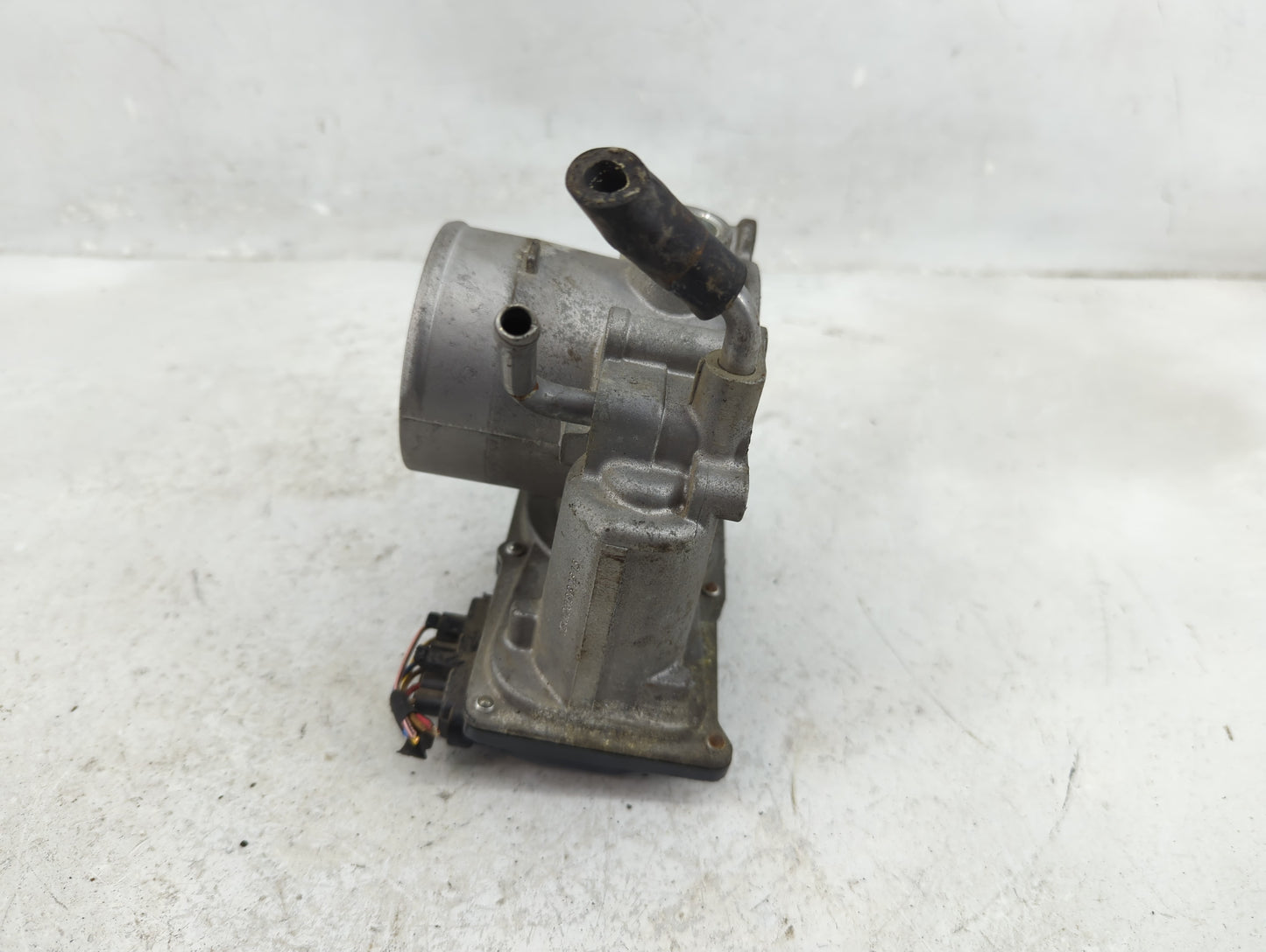 2014-2016 Kia Forte Throttle Body P/N:35100-2E400 Fits Fits 2012 2013 2014 2015 2016 2018 2019 2020 2021 OEM Used Auto Parts