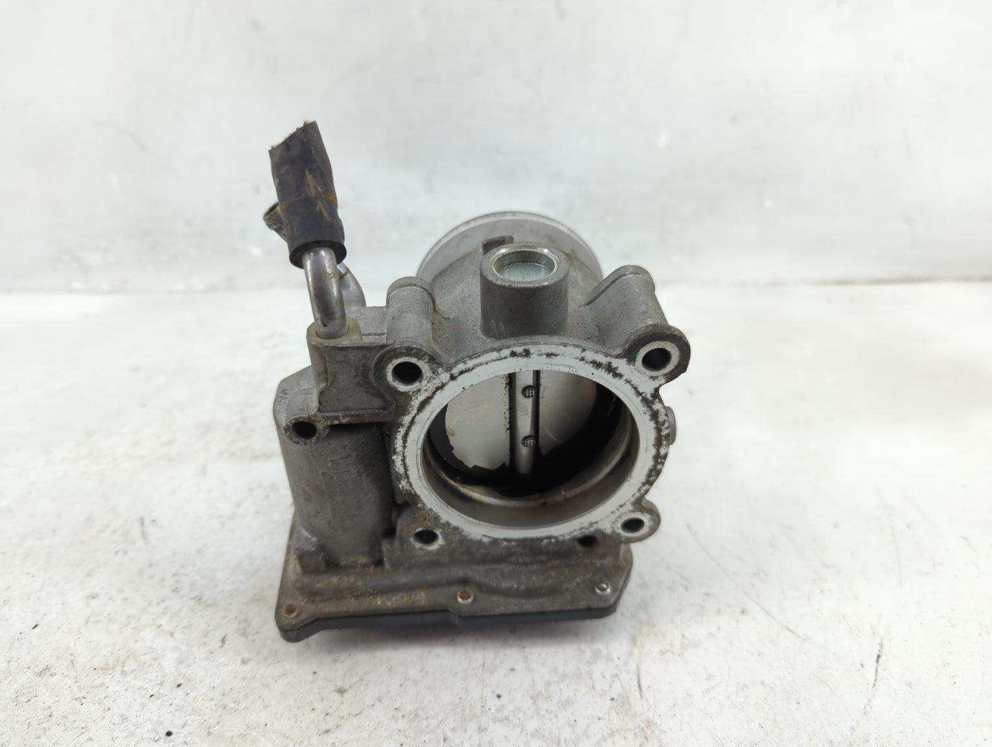 2014-2016 Kia Forte Throttle Body P/N:35100-2E400 Fits Fits 2012 2013 2014 2015 2016 2018 2019 2020 2021 OEM Used Auto Parts