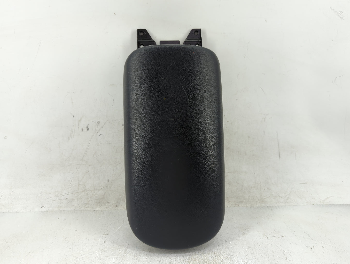 2015 Kia Forte Center Console Armrest Cover Lid P/N:SM4091 Fits OEM Used Auto Parts - Oemusedautoparts1.com