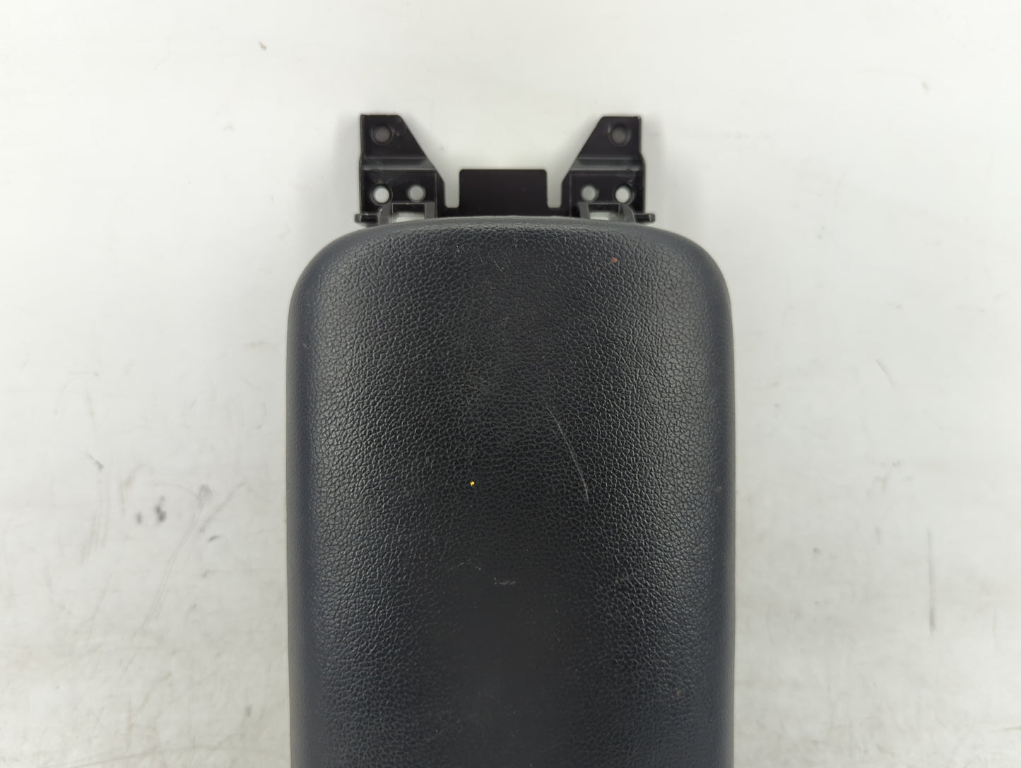 2015 Kia Forte Center Console Armrest Cover Lid P/N:SM4091 Fits OEM Used Auto Parts - Oemusedautoparts1.com