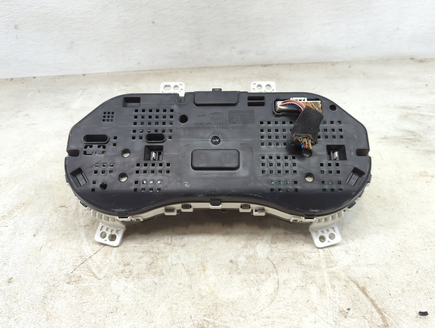 2014-2016 Kia Forte Instrument Cluster Speedometer Gauges P/N:94001-A7320 11002-845900K Miles: Fits Fits 2014 2015 2016 OEM 