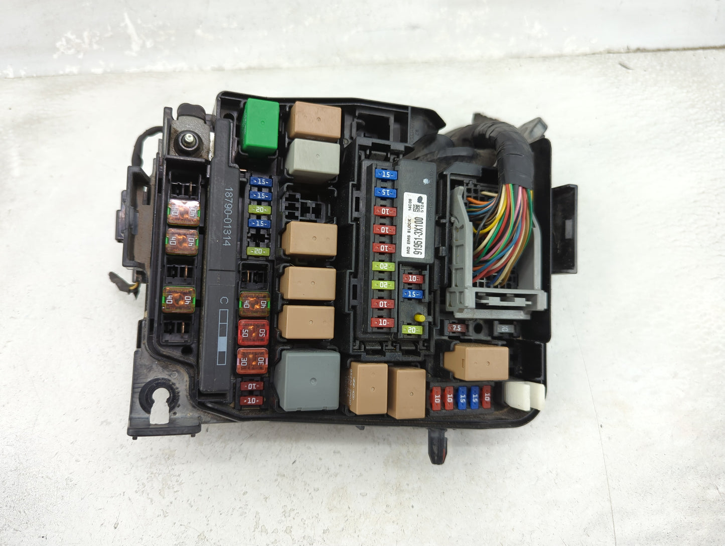 2014-2016 Kia Forte Fusebox Fuse Box Panel Relay Module P/N:91950-3X510 91951-3X100, 18790-01314 Fits Fits 2014 2015 2016 OE