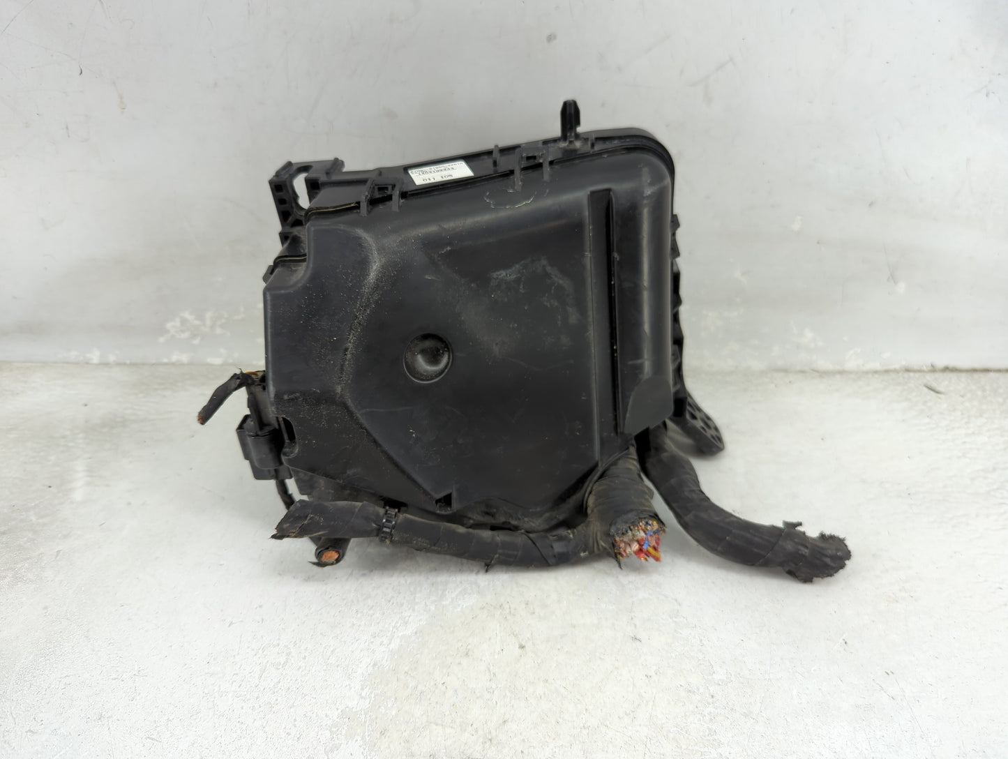 2014-2016 Kia Forte Fusebox Fuse Box Panel Relay Module P/N:91950-3X510 91951-3X100, 18790-01314 Fits Fits 2014 2015 2016 OE