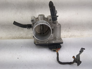 2014-2016 Kia Forte Throttle Body P/N:35100-2B320 Fits Fits 2013 2014 2015 2016 OEM Used Auto Parts - Oemusedautoparts1.com