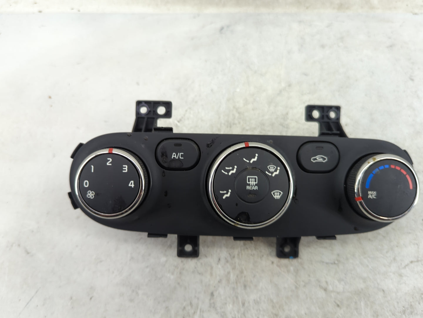 2014-2016 Kia Forte Climate Control Module Temperature AC/Heater Replacement P/N:97250A7261WK Fits Fits 2014 2015 2016 OEM U