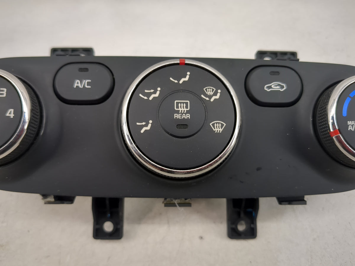 2014-2016 Kia Forte Climate Control Module Temperature AC/Heater Replacement P/N:97250-A7261WK 97250-A7XXX Fits OEM Used Aut
