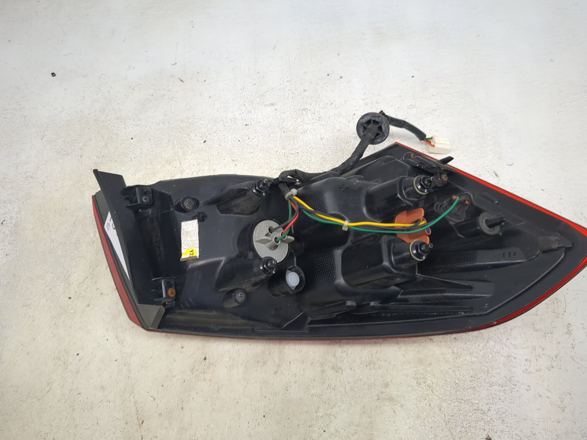 2014-2017 Kia Forte Tail Light Assembly Passenger Right OEM Fits Fits 2014 2015 2016 2017 OEM Used Auto Parts - Oemusedautop