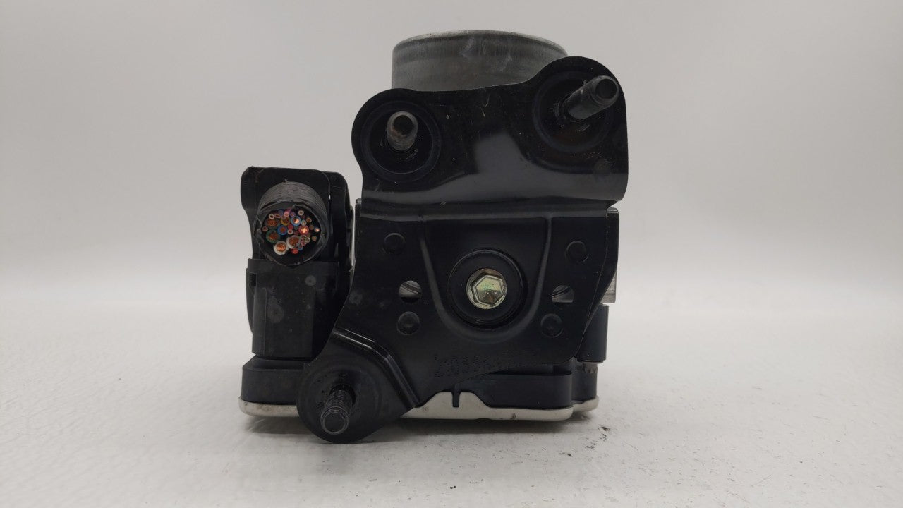 2014-2016 Kia Forte ABS Pump Control Module Replacement P/N:58900-A7200 58920-A7200 Fits Fits 2014 2015 2016 OEM Used Auto P