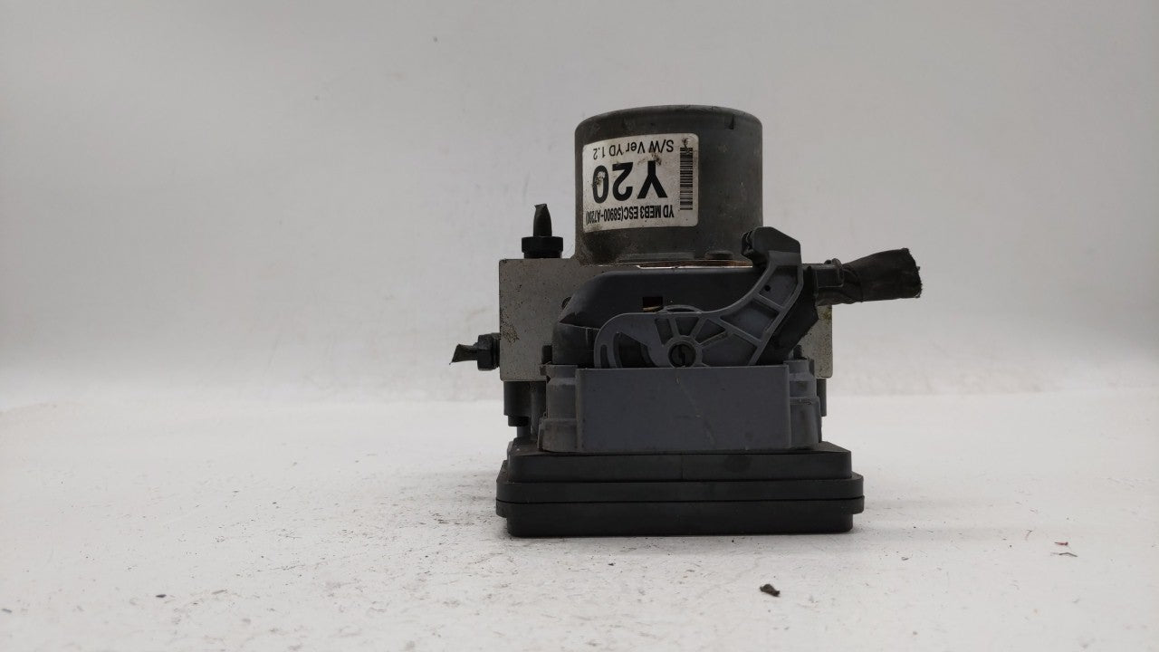 2014-2016 Kia Forte ABS Pump Control Module Replacement P/N:58900-A7200 58920-A7200 Fits Fits 2014 2015 2016 OEM Used Auto P