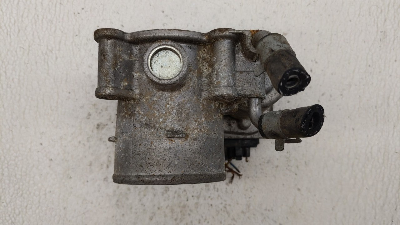 2014-2016 Kia Forte Throttle Body P/N:35100-2E400 Fits Fits 2012 2013 2014 2015 2016 2018 2019 OEM Used Auto Parts - Oemused