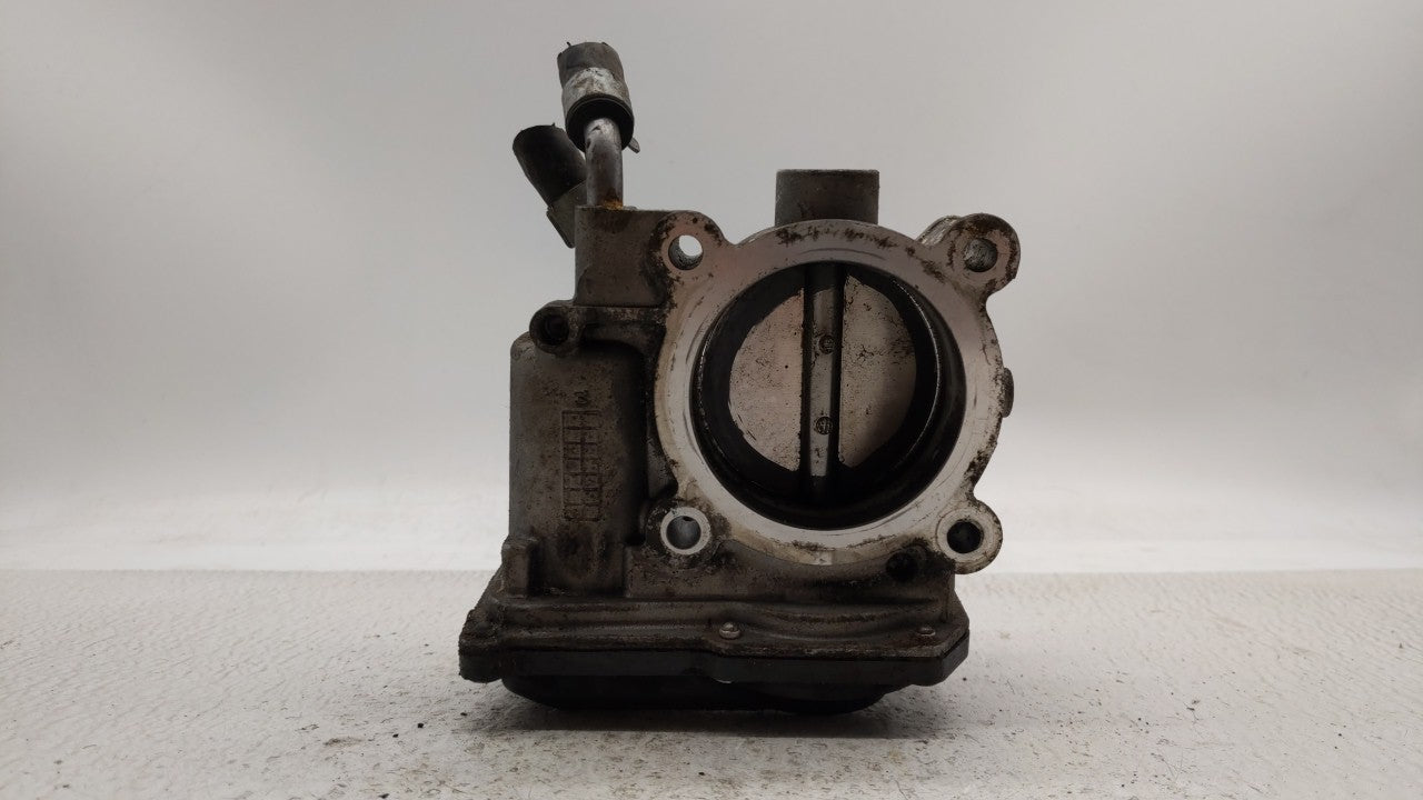 2014-2016 Kia Forte Throttle Body P/N:35100-2E400 Fits Fits 2012 2013 2014 2015 2016 2018 2019 OEM Used Auto Parts - Oemused