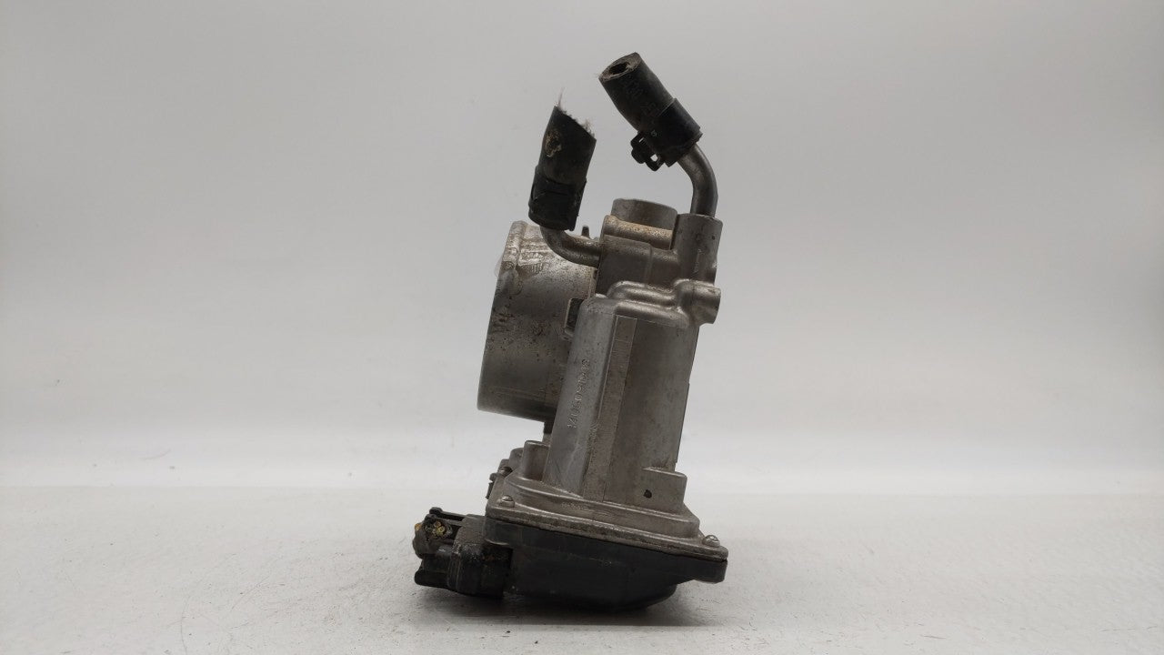 2014-2018 Kia Forte Throttle Body P/N:35100-2E000 Fits Fits 2011 2012 2013 2014 2015 2016 2017 2018 2019 OEM Used Auto Parts