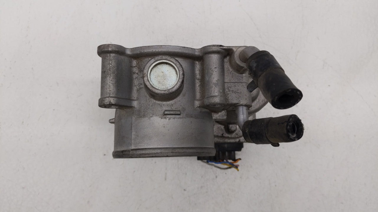 2014-2018 Kia Forte Throttle Body P/N:35100-2E000 Fits Fits 2011 2012 2013 2014 2015 2016 2017 2018 2019 OEM Used Auto Parts
