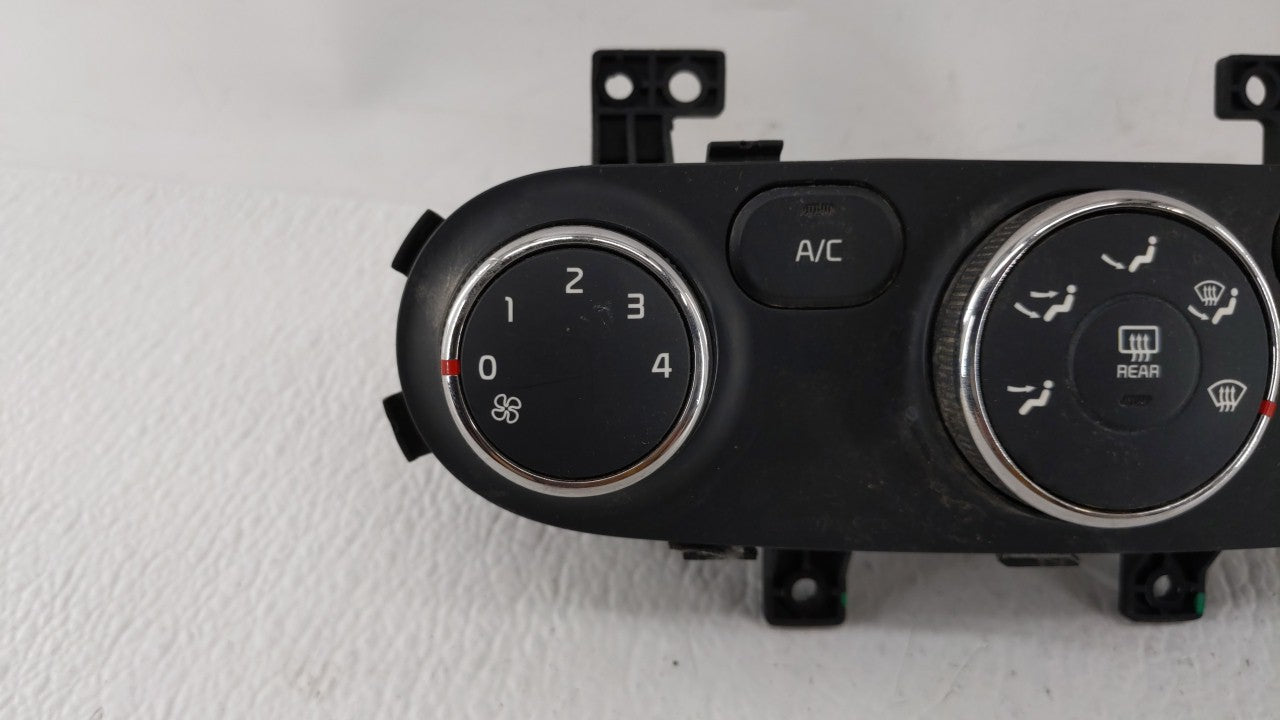 2014-2016 Kia Forte Climate Control Module Temperature AC/Heater Replacement P/N:97250-A7052WK 97250-A7051WK Fits OEM Used A