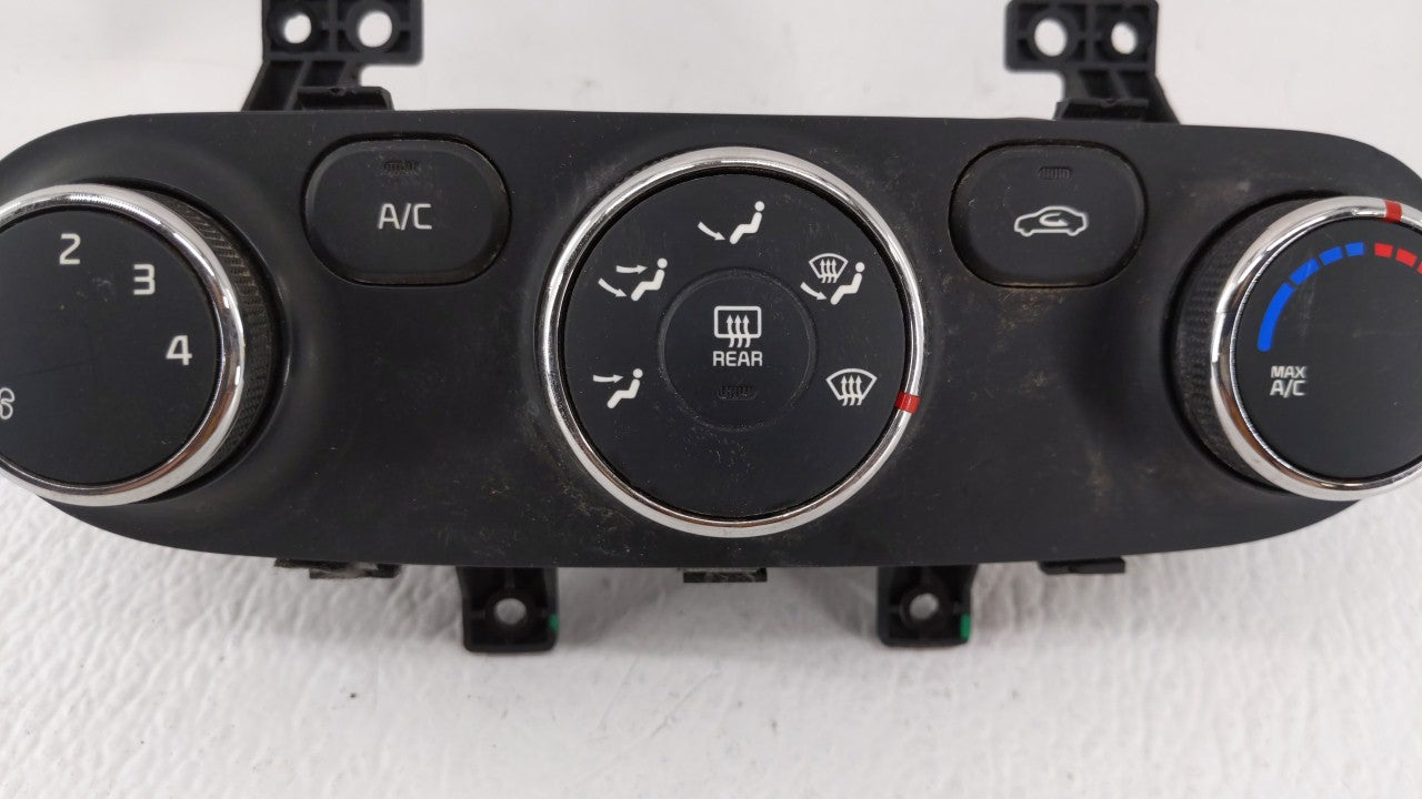 2014-2016 Kia Forte Climate Control Module Temperature AC/Heater Replacement P/N:97250-A7052WK 97250-A7051WK Fits OEM Used A