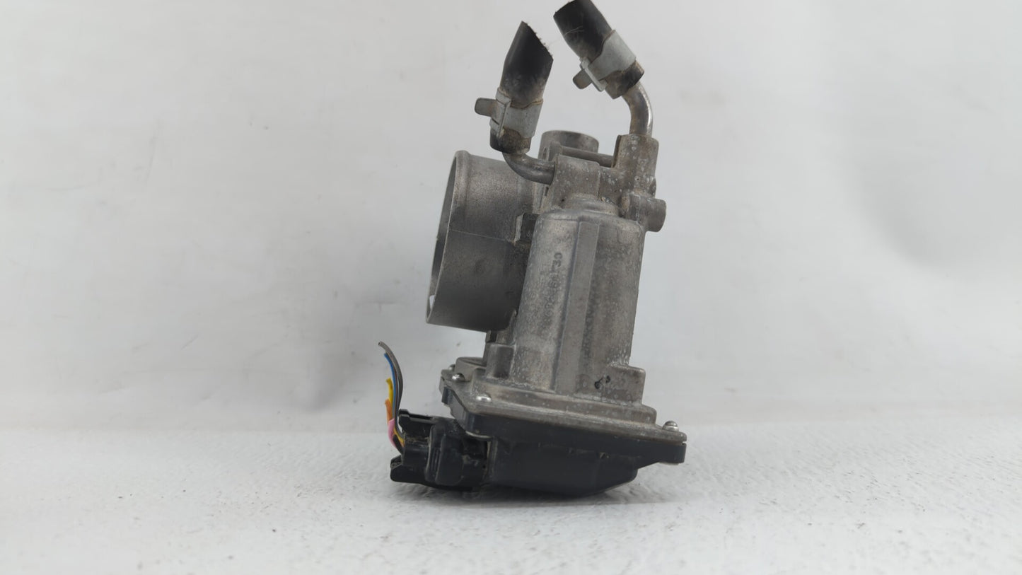 2014-2018 Kia Forte Throttle Body P/N:35100-2E710 35100-2E000 Fits Fits 2011 2012 2013 2014 2015 2016 2017 2018 2019 OEM Use